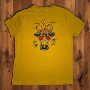 Ariat REAL Women's Cool Cow Tee Relaxed Fit T-Shirt Size M Yellow Western Themed